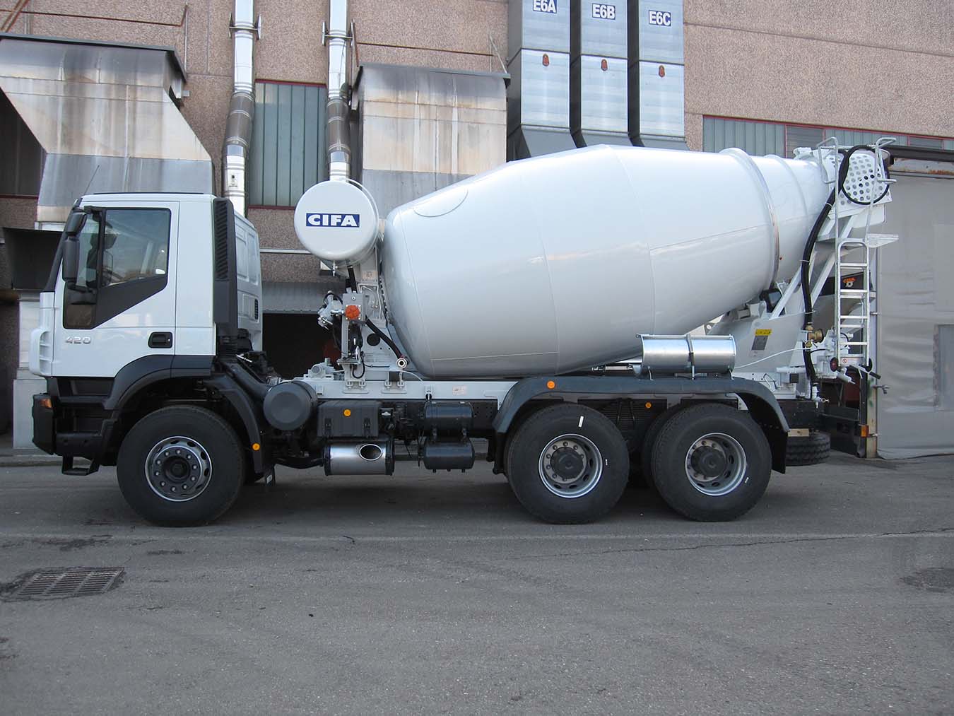 CIFA S.p.a. betoniere pompe ed impianti per il calcestruzzo -SLX8%20(3)